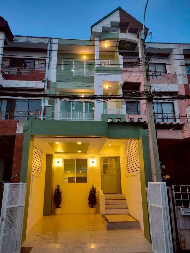 หมู่บ้านเกล้ารัตนา.. 1