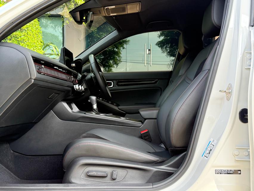 2024 HONDA CIVIC EHEV RS รถมือเดียว 30,000 กม สภาพป้ายแดง ของแต่งเพียบ รถสภาพป้ายแดง ไม่เคยมีอุบัติเหตุครับ 14