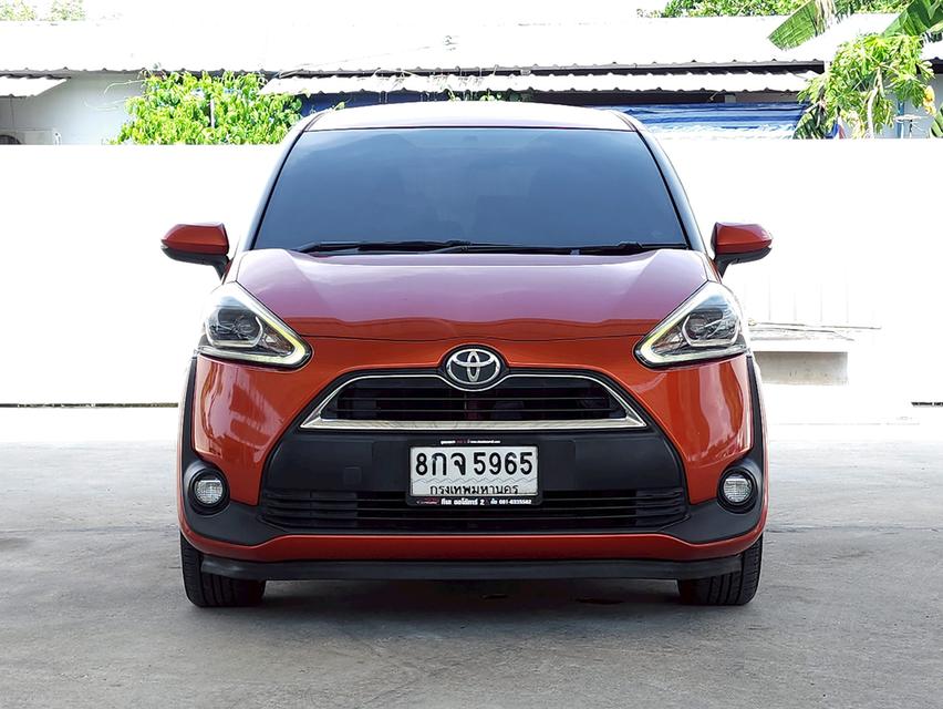 Toyota Sienta CVT 1.5V  A/T ปี 2018  14