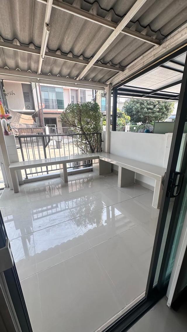 ขายบ้านทาวน์โฮมข้างโรบินสันศรีสมาน65/1 4