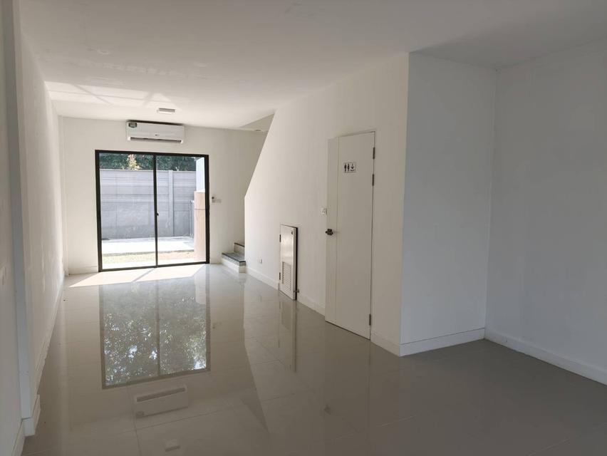 สำนักงาน ซอยมังกร เทพารักษ์ 7