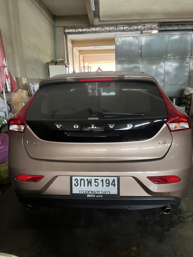 ขาย Volvo V40 T5 ใช้งานน้อย ไมล์น้อยมาก เจ้าของขายเอง 2