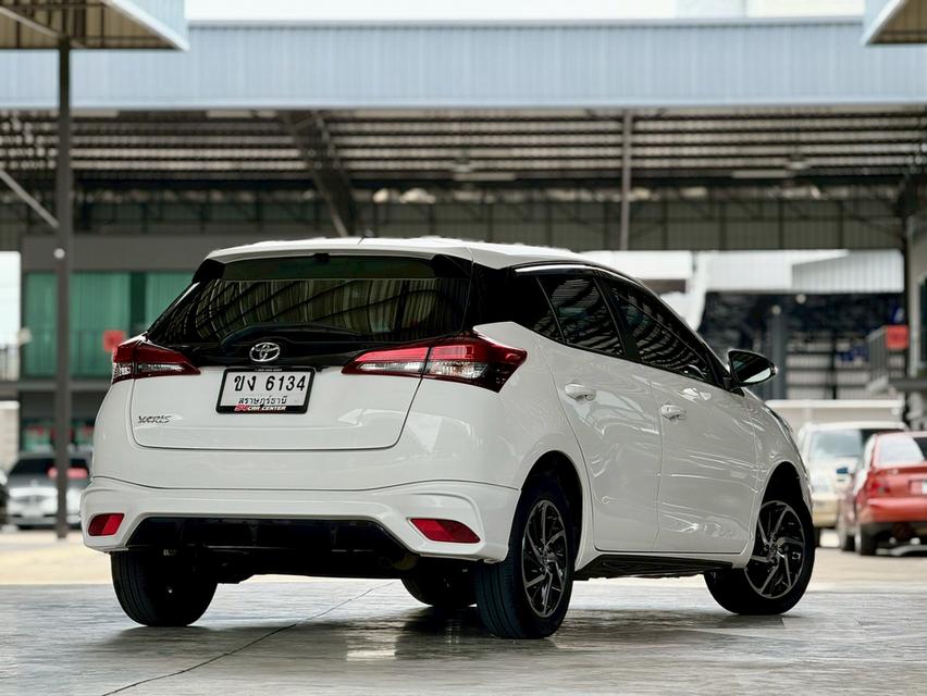 Toyota yaris 4