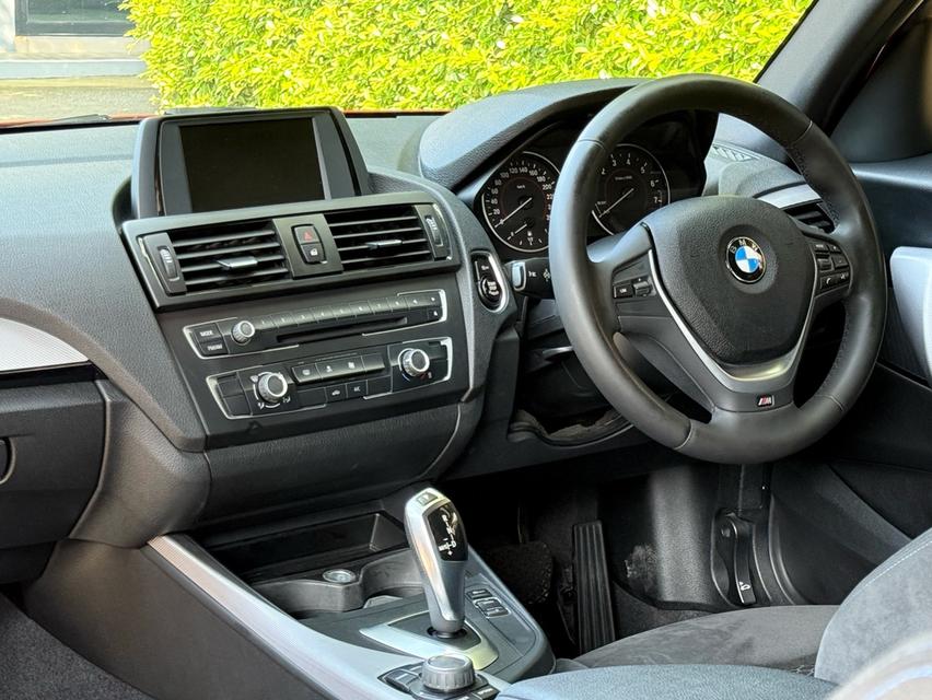 2015 BMW 116i MSPORT รถมือเดียวออกป้ายแดง เข้าศูนย์ทุกระยะ ไม่เคยมีอุบัติเหตุครับ 12