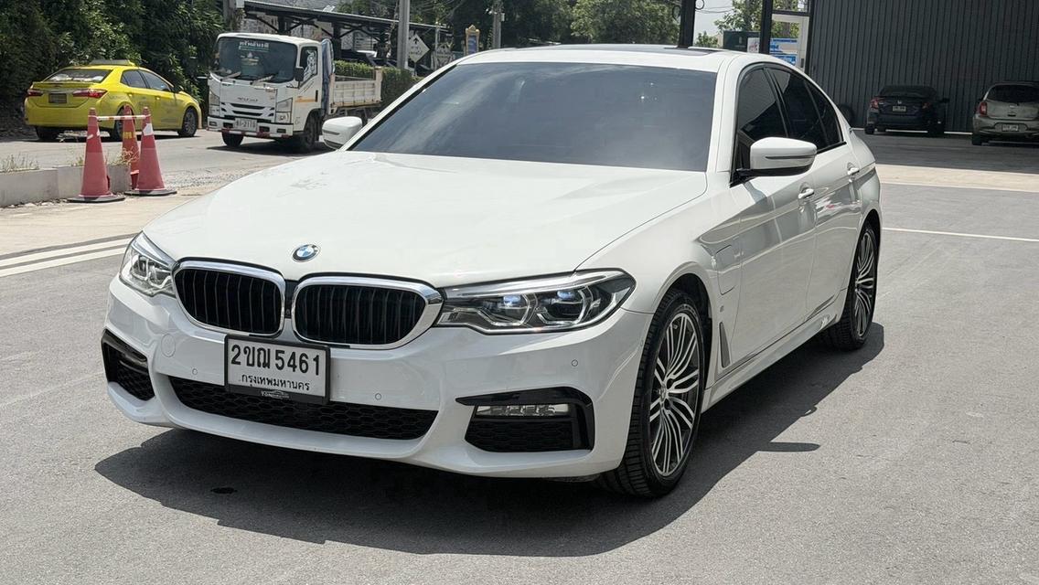 (แจ้งรหัสรถ KPV5461) 2018 จด 23 BMW 530e 2.0 M SPORT