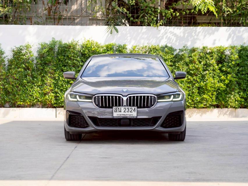 BMW 530e M Sport ปี 2022 *BSI 5 ปีหรือ 100,000 โล ถึง 18/3/2027*อะไหล่รับประกัน 5 ปี ไม่จำกัดระยะทาง