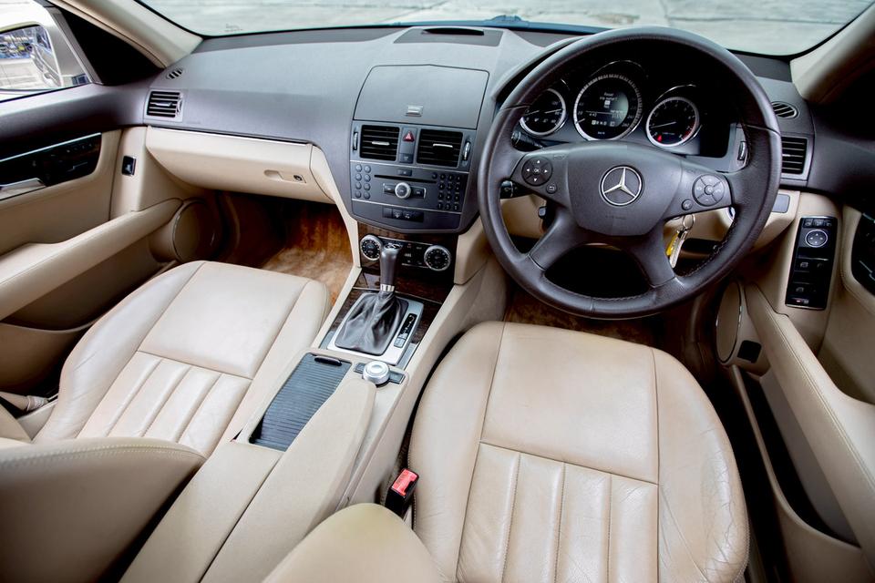 Benz C200 CGI BE สีน้ำตาล ปี 2010  16