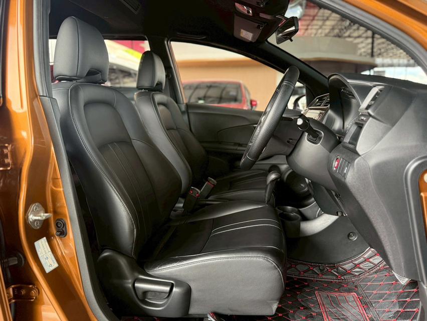 ปี 2018 HONDA BRV, 1.5 SV โฉม ปี16-22สีน้ำตาล Premium Amber Metallic(เฉพาะรุ่น 7 ที่นั่ง) 9