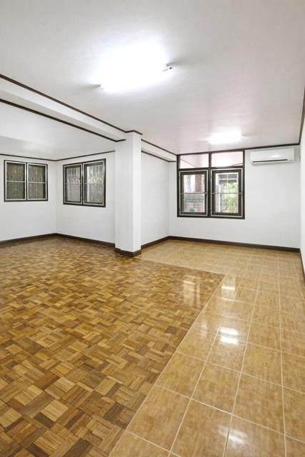 BTSเสนานิคม 1.02กม. BTS ม.เกษตร 1.22กม. ให้เช่าบ้านชั้นเดียว รัชดา พหลโยธิน34 5นอน 2 แอร์ 5