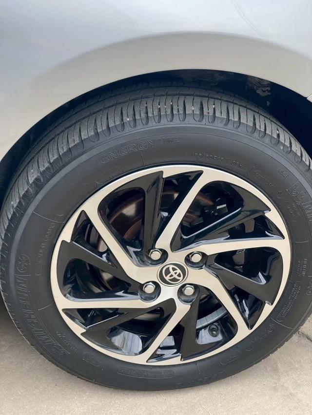 รถยนต์มือสองคุณภาพดี รูปที่ 5