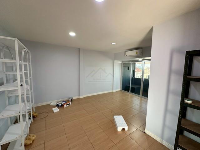 ให้เช่าโฮมออฟฟิศ 4 ชั้น 300 ตร.ม. หมู่บ้านสินธานี ลาดพร้าว 80 ใกล้รัชดาเหม่งจ๋าย ( รีโนเวทใหม่ ) 6