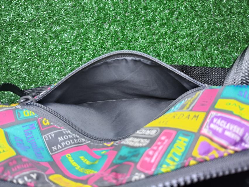 American Tourister  9