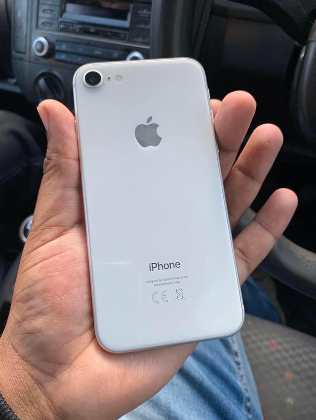 ส่งต่อ Iphone 8 การใช้งานปกติ