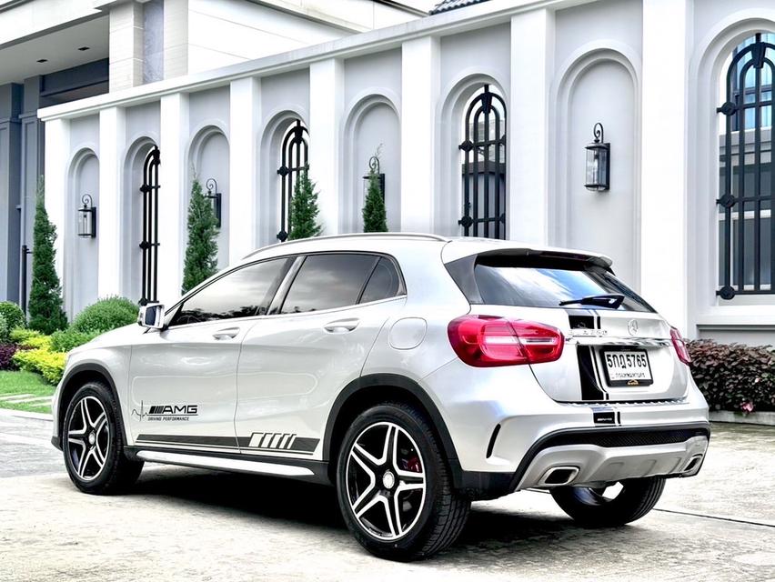 MERSEDES BENZ GLA 250 รูปที่ 3