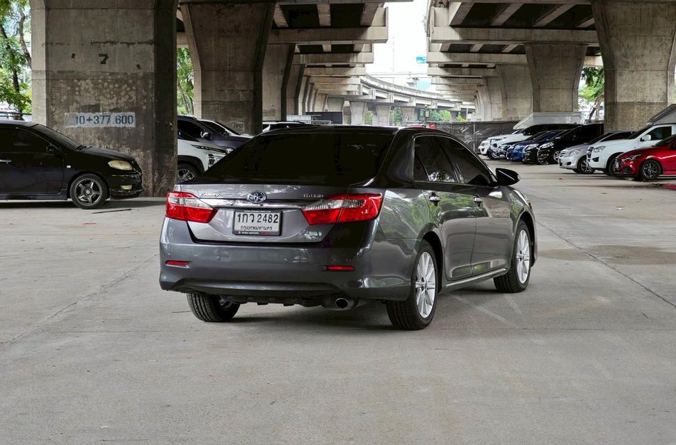 Toyota Camry 2.5 Hybrid ปี 2013