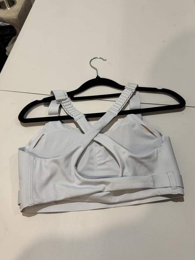 ADIDAS FastImpact Luxe Run High-Support Bra Aeroready-Tech (S-M) รูปที่ 6
