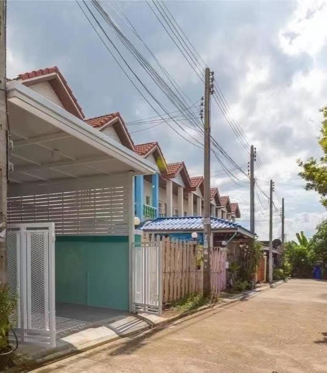🏠#โครงการซอยอุดมพงษ์ (คลองสาม)ทาวน์เฮาส์ 2 ชั้น หน้าบ้านไม่ชนใคร โครงการมี 14 หลังเท่านั้น‼️ 8