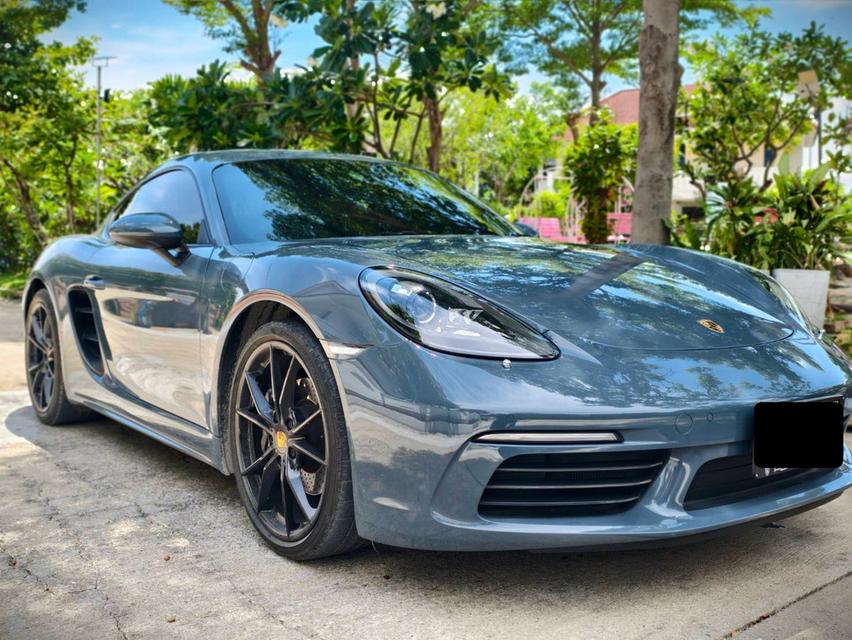 718 Cayman
