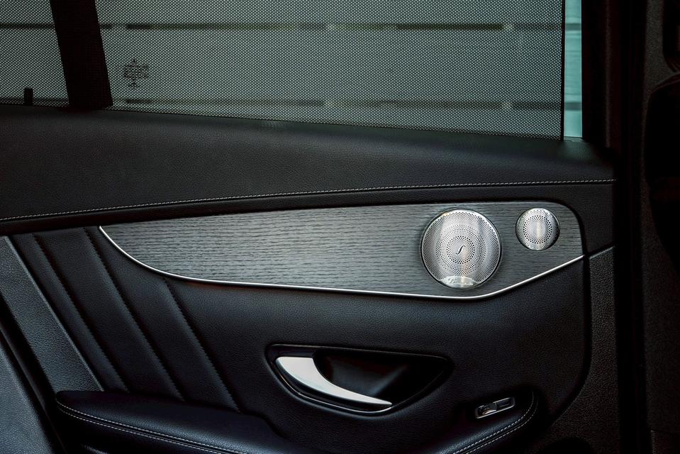 Mercedes-Benz GLC300e 2.0 4Matic AMG Dynamic W253 AT 2023 รูปที่ 12