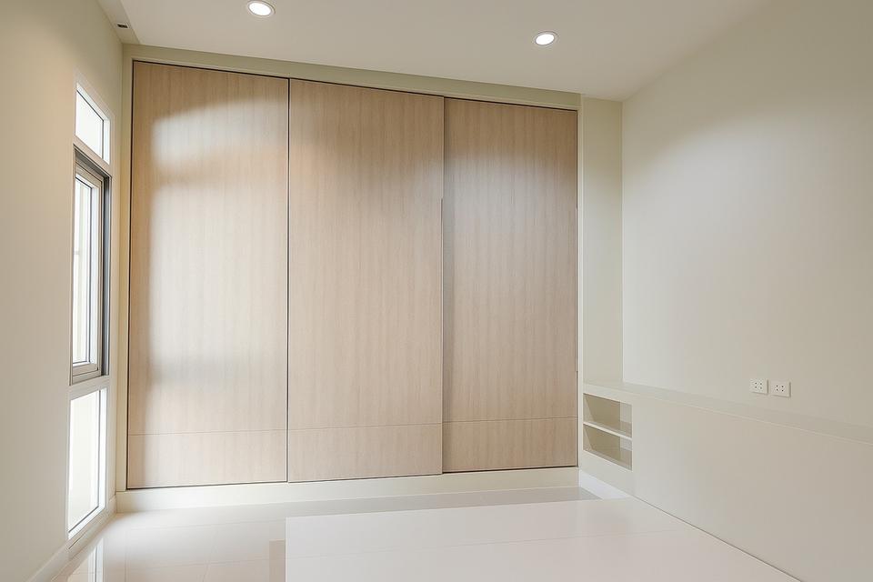 ขายด่วน บ้านเดี่ยวพร้อมเข้าอยู่บนที่ดินแปลงใหญ่ ขาดทุน 17.5 บาท เหลือ 13.9 ล้าน 16