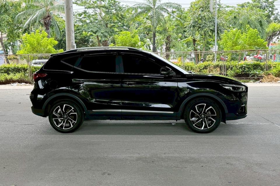 MG ZS 1.5 X Sunroof AT ปี 2021 รถสวย รุ่นท๊อปซันรูฟ
