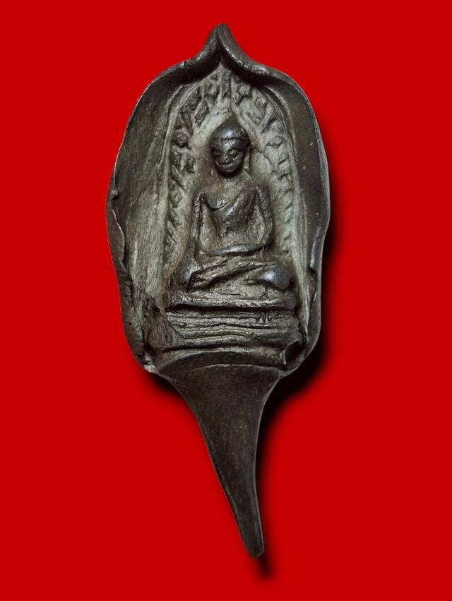 พระรอดเนื้อดิน เปิดเช่าบูชา