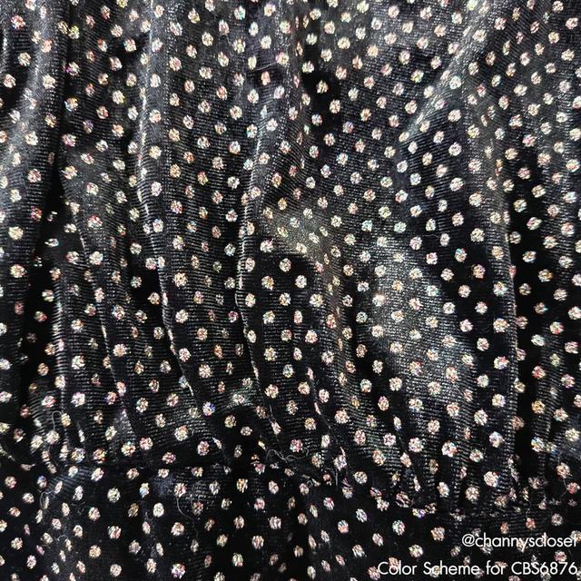 USED H&M - Glittery Black Velvet Crop Top | เสื้อครอปสีดำ เสื้อโชว์หลัง กลิตเตอร์ ลายจุด แขนสั้น คอกลม สายฝอ แท้ มือสอง 6