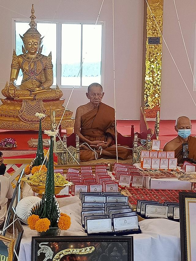 194. พระขุนแผนองค์ดำ รุ่นอุดมมวลสาร มงคลบารมี 64 หลวงปู่บุญมา ปราจีนบุรี 11