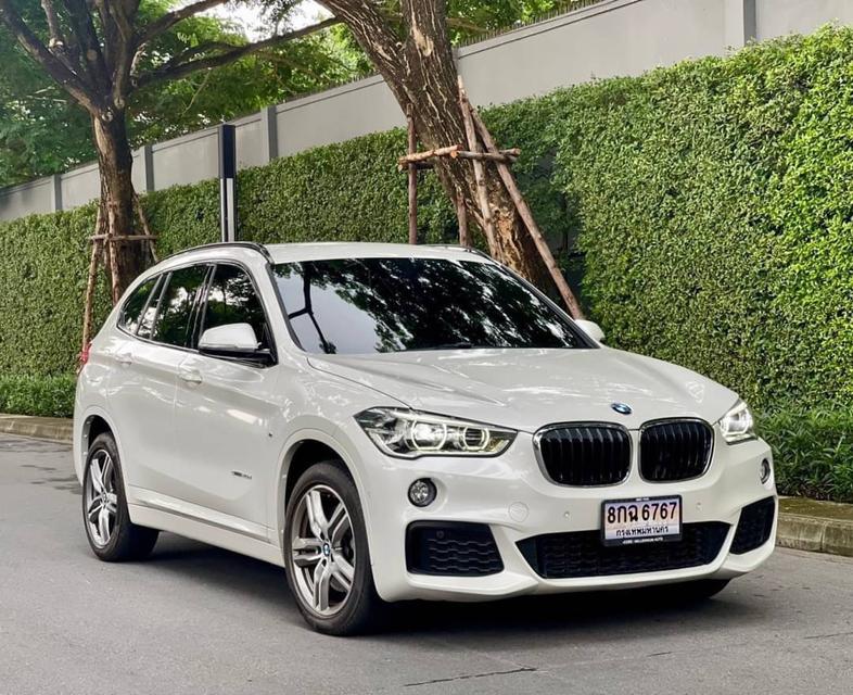 รูป  BMW X1 2.0 sDrive20d M Sport 2019 สีขาว  SUV ยอดนิยม เลขไมล์ 91,***กิโลเมตร รถบ้านมือเดียวเข้าศูนย์ตลอด
