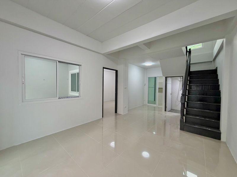 ✨หมู่บ้านกิตติยารักษ์ (ตรงข้ามกองสลาก)✨ทาวน์เฮาส์ 2 ชั้น ตกแต่งใหม่พร้อมอยู่ มีระเบียงด้านหน้า ทำเลดี น้ำไม่เคยท่วม หมู่บ้านดีมากลอกท่อทุกปี 5