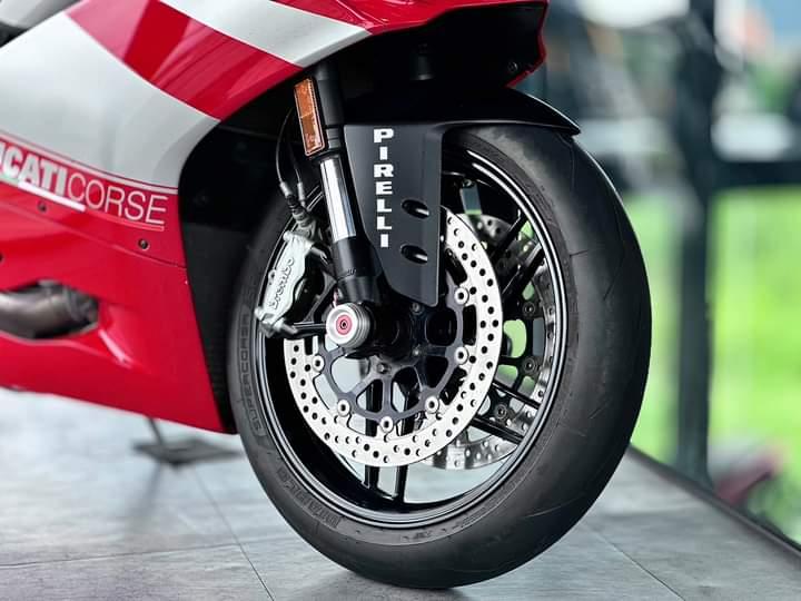 DUCATI PANIGALE 959 3