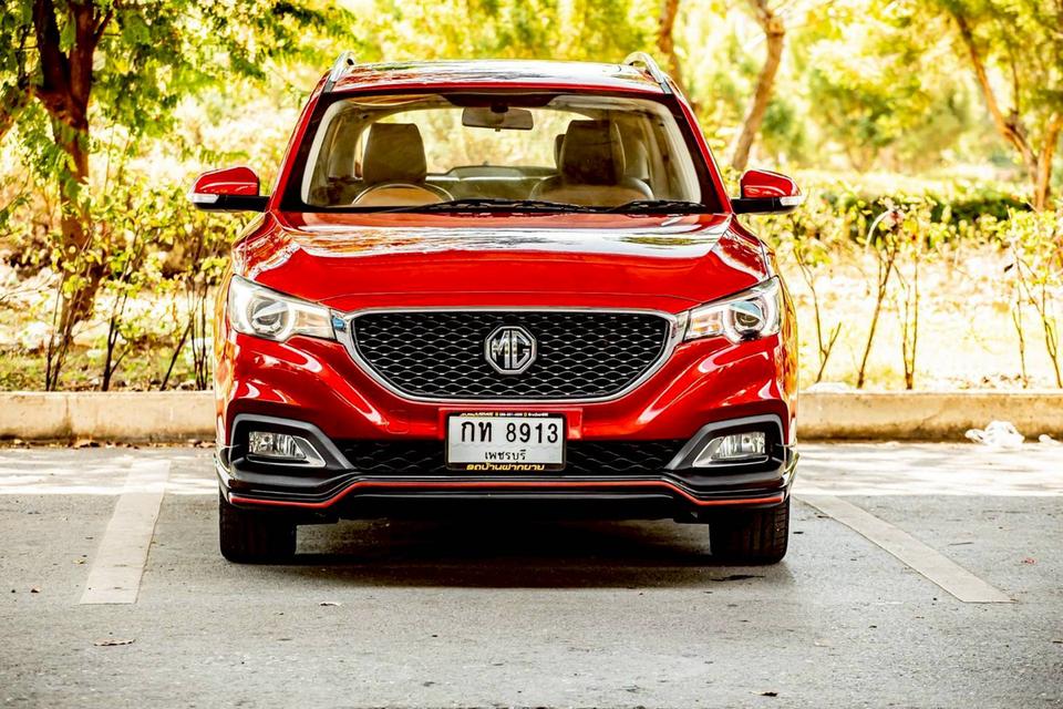 MG ZS 1.5 X ปี 2018 สีแดง มือเดียวป้ายแดง 2