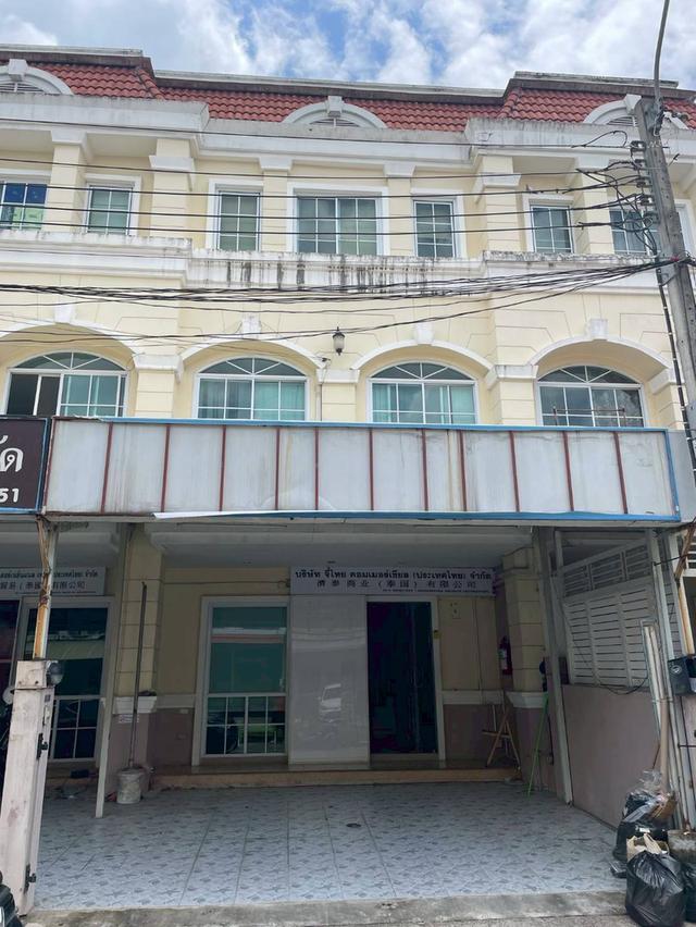 ให้เช่าทาวน์โฮม 3ชั้น หมู่บ้านวโรดมเพลส ซ.สุภาพงษ์ 1 ใกล้ MRT สวนหลวง ร.9 (N.1852)