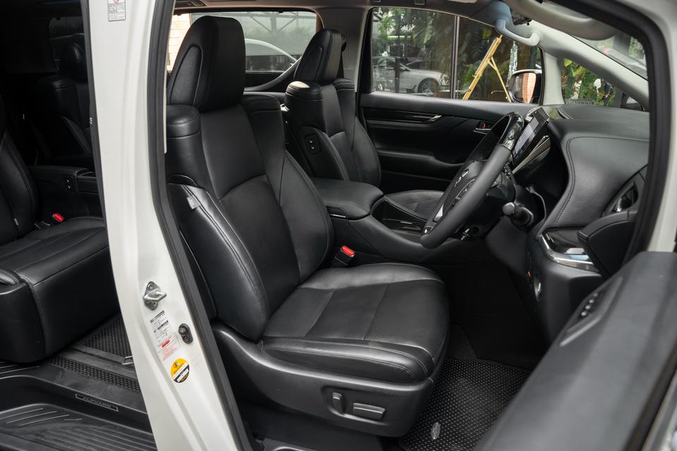 “Toyota Alphard 2.5 SC Package” ปี 2018 รูปที่ 9