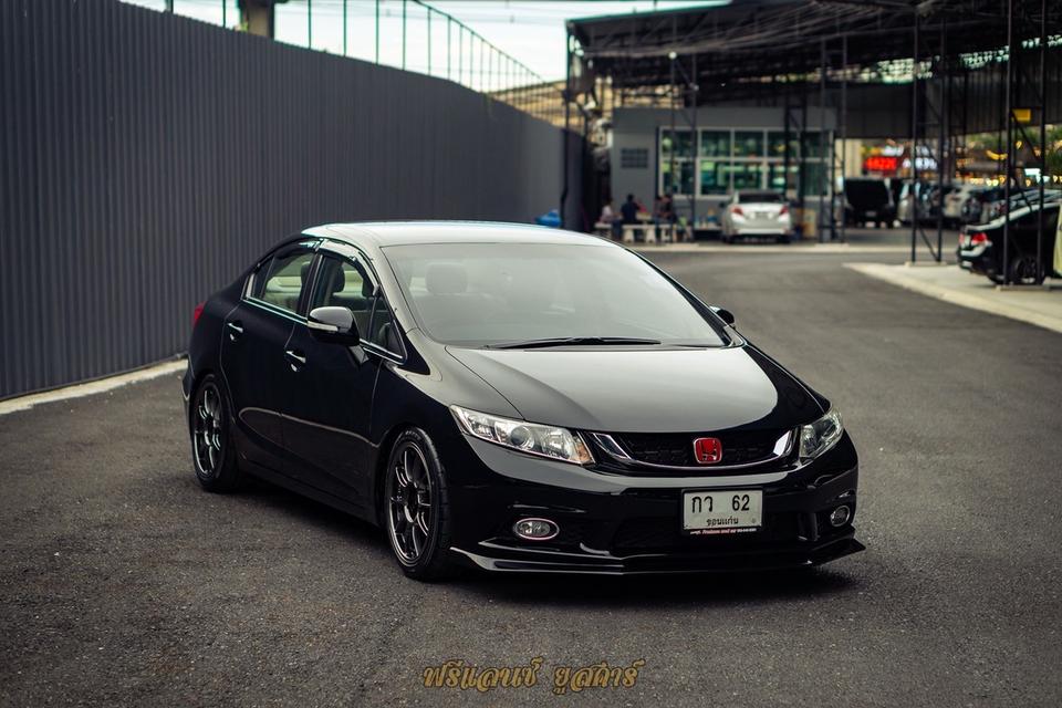 Honda civic FB 2013 E Nevi