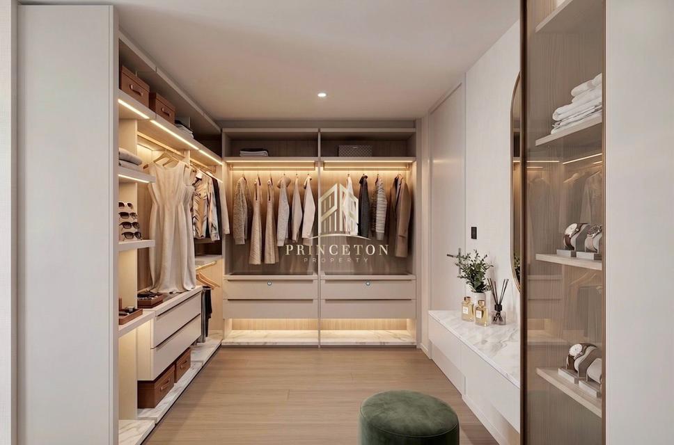 Luxury 3-Storey Modern Home VIVE New Krungthep Kreetha 10