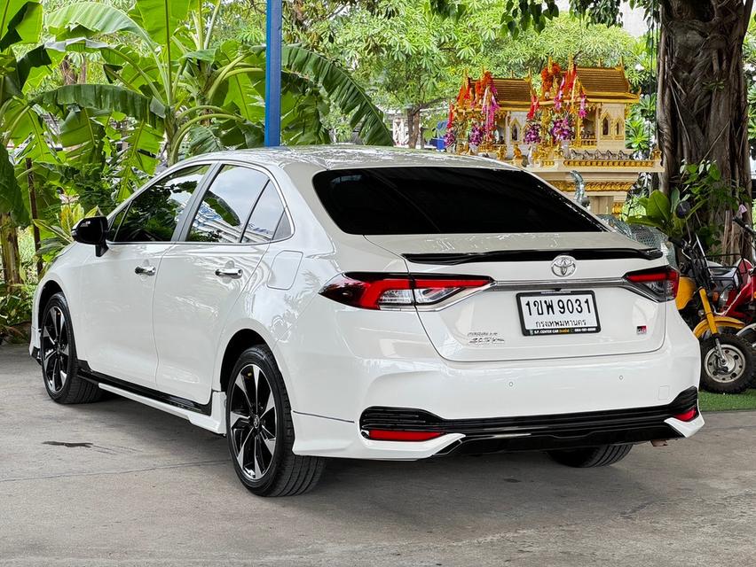 Altis 1.8GR Sport เกียร์ออโต้ 4