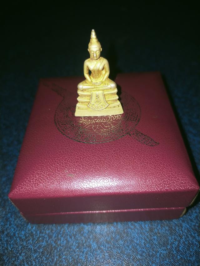 หลวงพ่อโสธร 80 ปีกรมตำรวจ เนื้อทองคำขัดเงา พิมพ์เล็ก