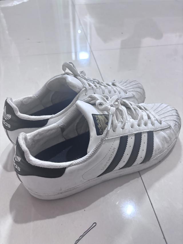 รองเท้า Adidas us7 uk 7