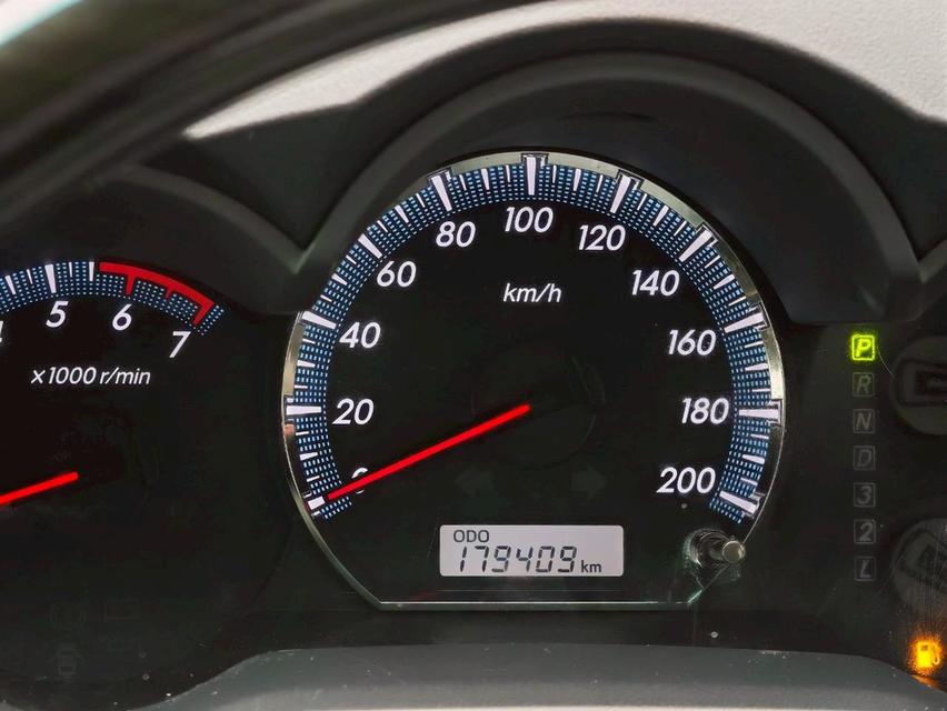 TOYOTA FORTUNER 2.7V