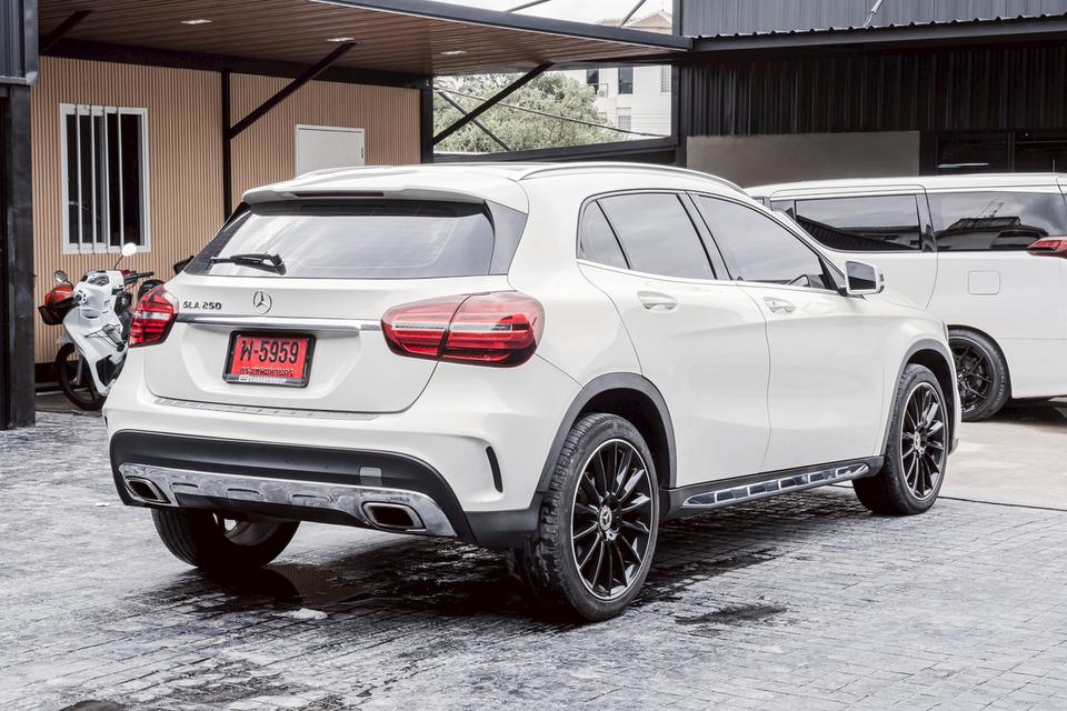 รหัสรถ 67GG159 Mercedes Benz GLA250 AMG Dynamic ปี 2018 8