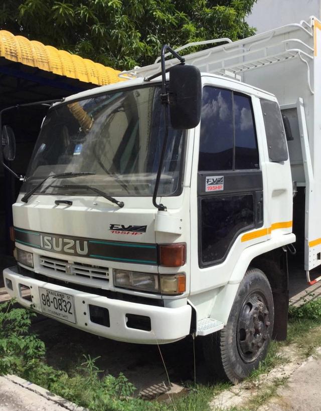 ขายรถบรรทุกคอกสูง Isuzu Rocky 195 แรงม้า 6 สูบ  4