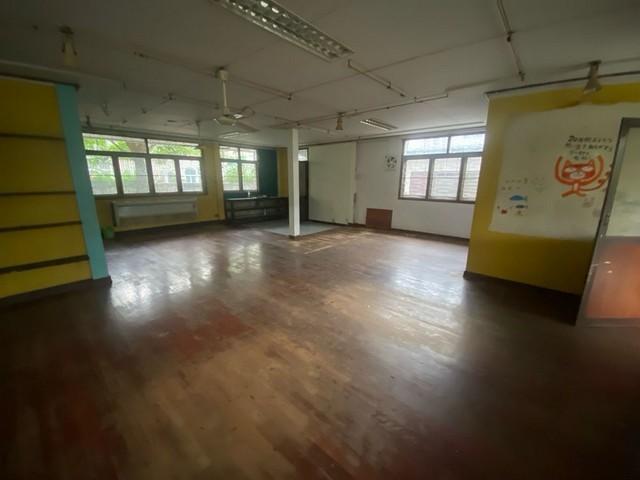 ให้เช่าบ้านเดี่ยวพร้อมที่ดิน สุขุมวิท 49 เพียง 350 เมตรจากโรงพยาบาลสมิติเวช 5