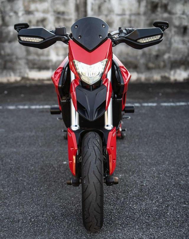 Ducati Hypermotard 939 ปี 2016 รถพร้อมของแต่ง 2