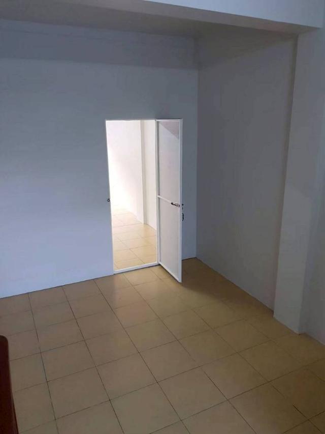 ขายอาคารพาณิชย์ 4 ชั้นครึ่ง ซ.เอกชัย 69 บางบอน พร้อมเข้าอยู่ ทำเลดี เดินทางสะดวกใกล้เซ็นทรัล พระราม 2 7