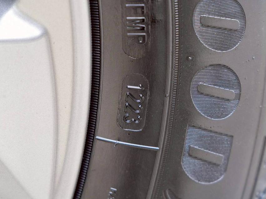 TOYOTA VIOS 1.5E ปี 2018 16