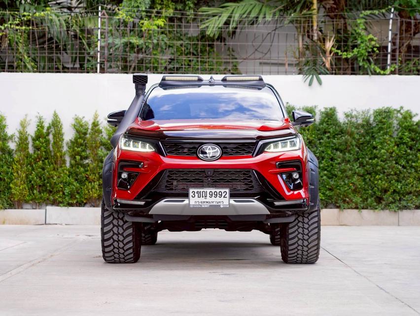 Toyota Fortuner 2.4 Legender 4WD ปีจด 2022 3
