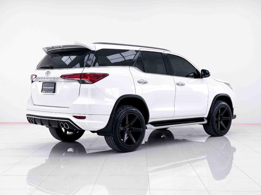 TOYOTA FORTUNER 2.4 V โฉมปี (15-ปัจจุบัน) 2020 รูปย่อยที่ 4