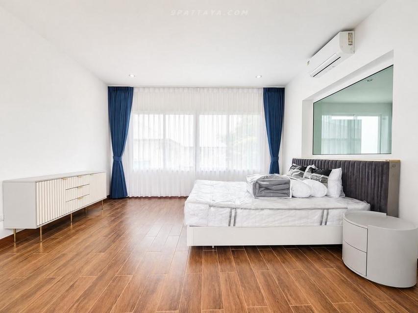For Sale — Beachside Pool Villa at Seabreeze Villa Pattaya, Krating LaiBeautiful beachside pool villa for sale at Seabreeze Villa Pattaya, located nea 14