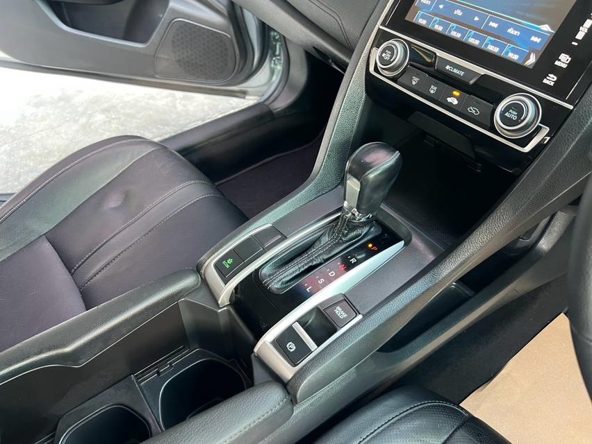HONDA CIVIC FC ปี 2016 รุ่น 1.8 EL ออโต้ สีเทาเมทัลลิก รถบ้านมือเดียว เลขไมล์น้อย 19x,xxx km ดูแลอย่างดี รูปที่ 11